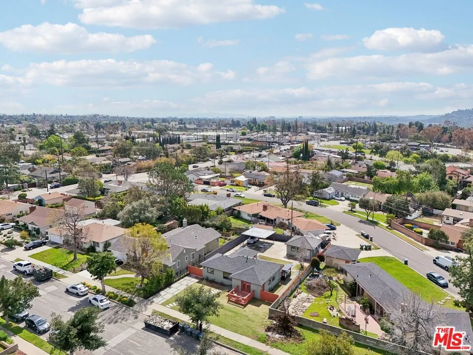 910 Arwin Street, Pasadena, California 91103 home-pic-45